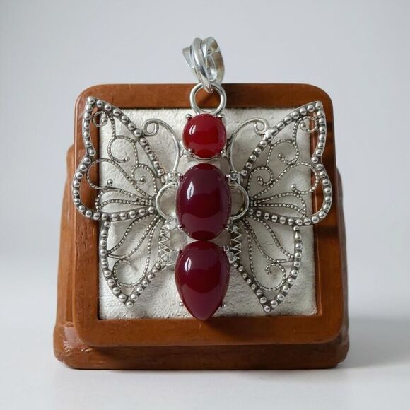 Red Carnelian Butterfly Pendant Necklace New - Picture 2 of 8